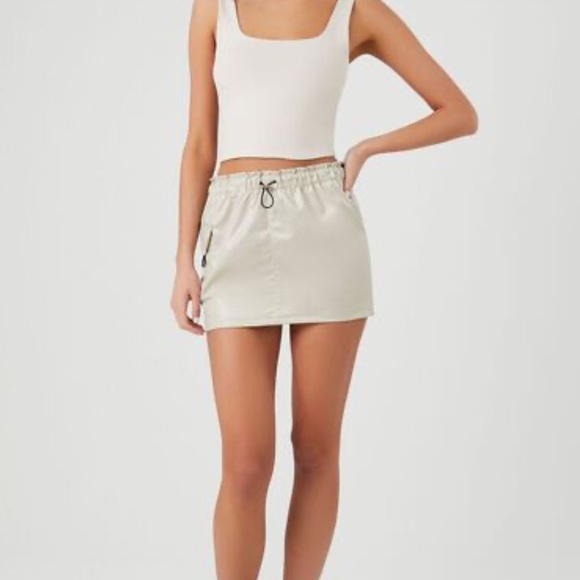 Forever 21 Toggle Drawstring Mini Skirt - Picture 3 of 5